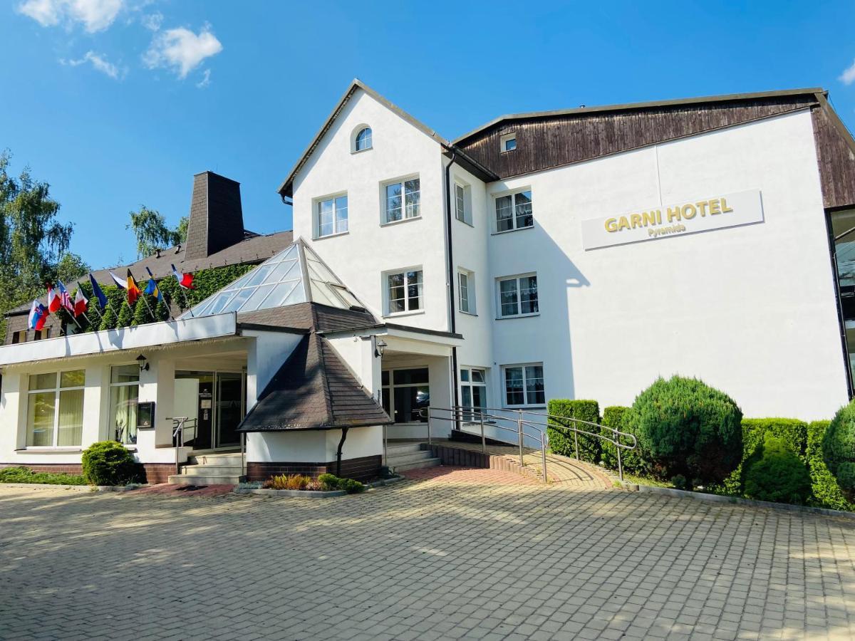Garni Hotel Pyramida Cheb Esterno foto